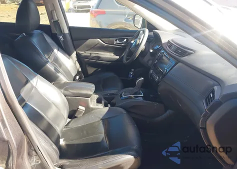 2018 Nissan Rogue Sv z USA, uszkodzony, nr VIN 5N1AT2MT5JC848334